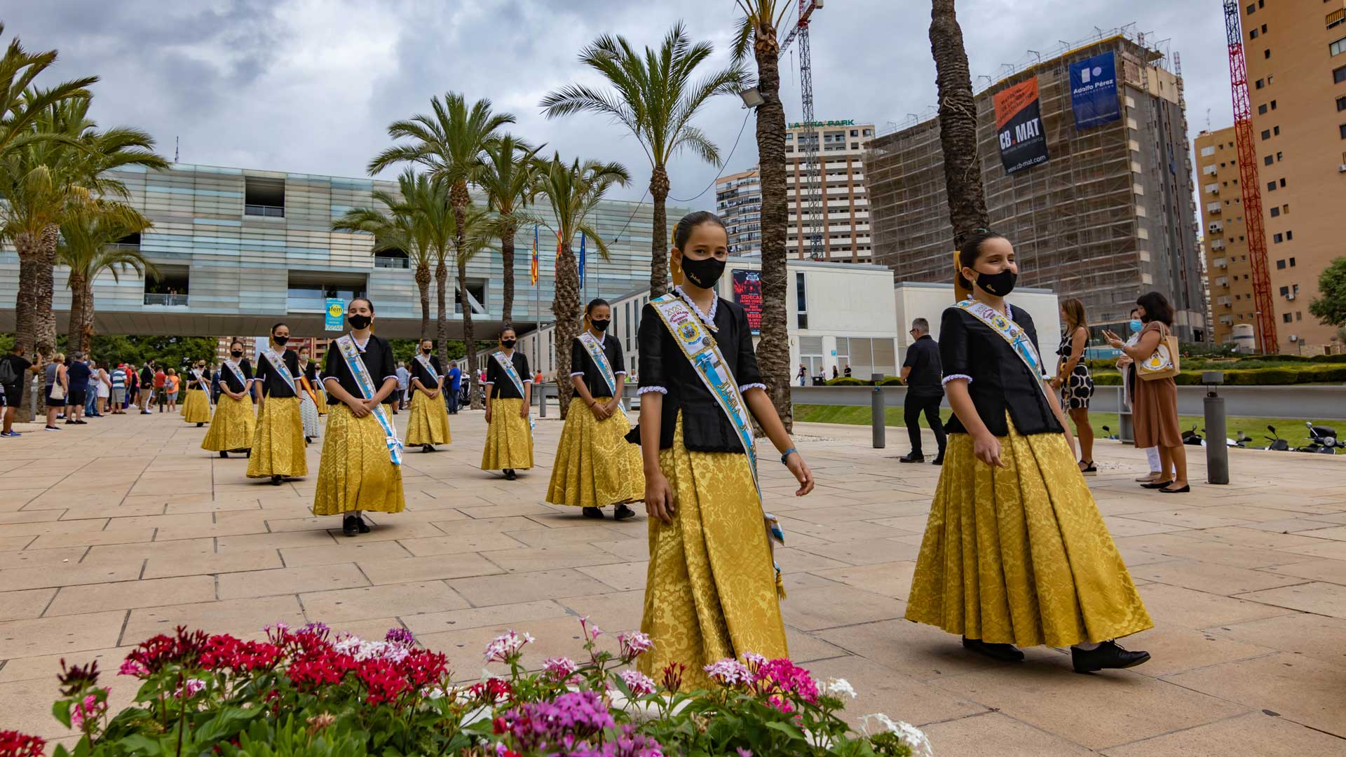 El alcalde inaugura la ‘Feria Tradicional del 9 d’Octubre’ en el Parque