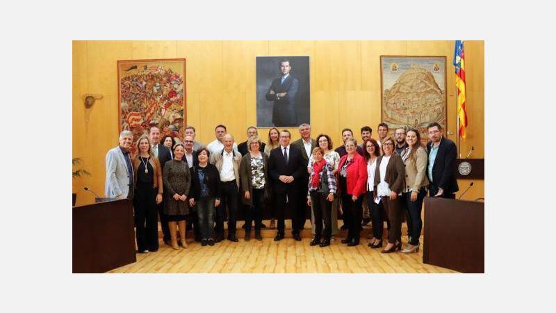 Benidorm celebra un pleno institucional que impulsa y conmemora la efemérides de su fundación