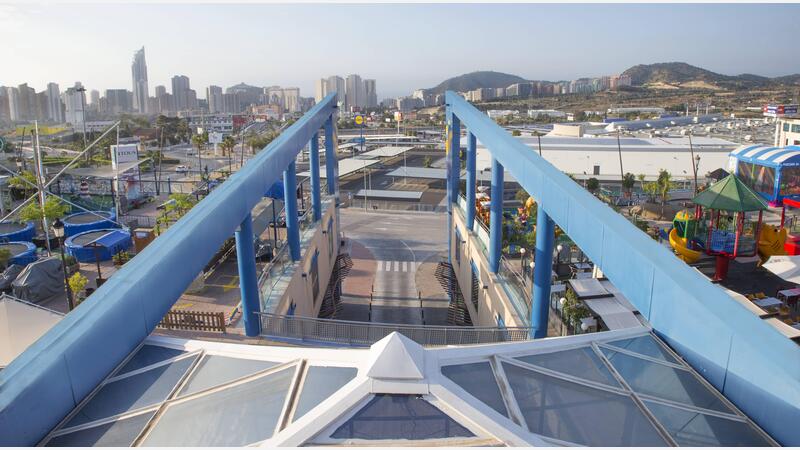 Exterior Centro Comercial La Marina