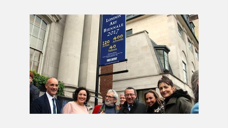 La London Art Biennale selecciona por primera vez dos obras de arte que rinden homenaje al “modelo Benidorm”