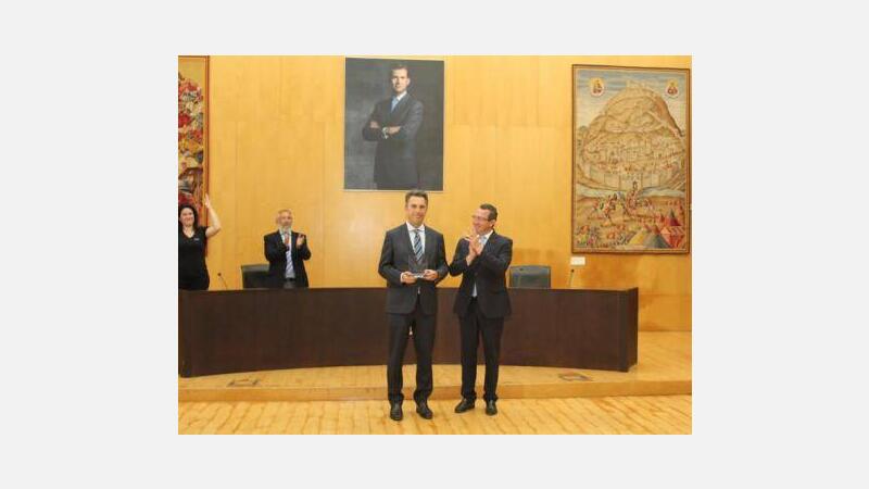 Benidorm reconoce con la “Distinción Europa” la labor del director del aeropuerto de Alicante-Elche