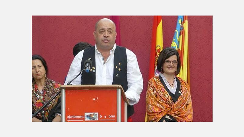 Benidorm celebra el día de Castilla-La Mancha con un acto multitudinario en la calle Gambo