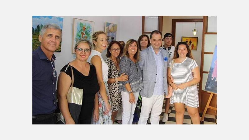 L’Hort de Colón inaugura el ciclo estival con la exposición de las Amas de Casa de Benidorm
