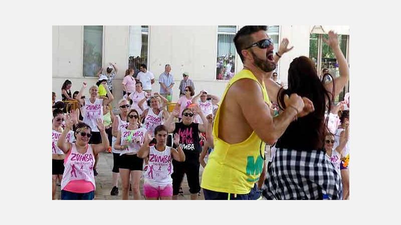 El ‘Zumbathon’ de Anémona reúne a mas de mil personas solidarias en Benidorm