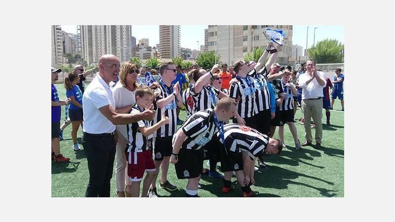 El Levante EDI vence en la final del torneo ‘Inclusive’ de la Costa Blanca Cup