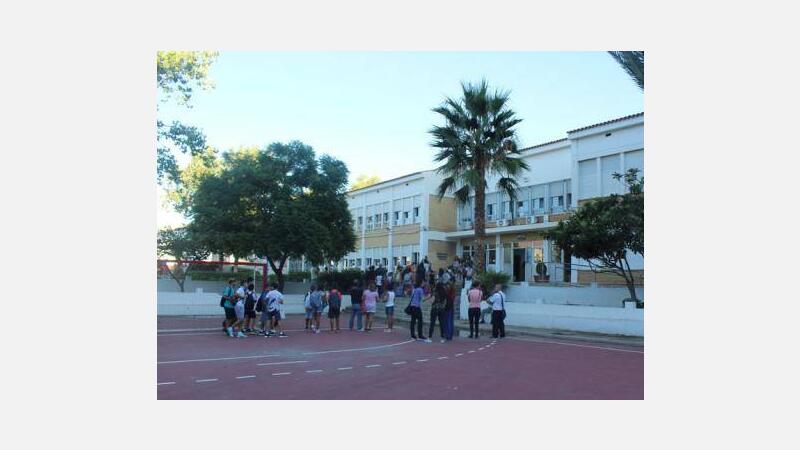 Más de 8.000 alumnos vuelven a las aulas en los colegios e institutos de Benidorm
