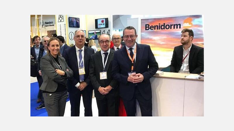 Benidorm promociona su oferta en la feria de turismo del Reino Unido, su principal mercado emisor