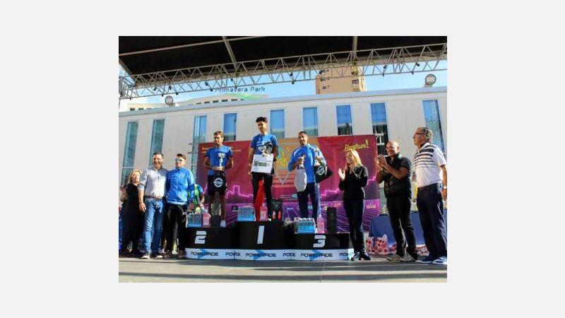 Cerca de 1.000 corredores en los 10K Love Benidorm