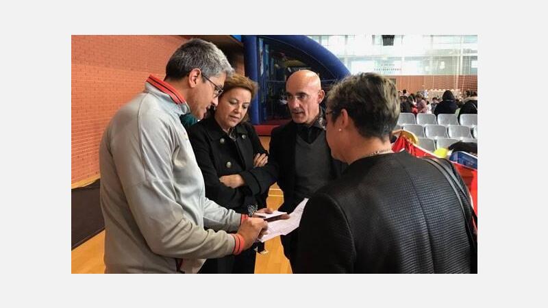 2.000 niños disfrutan de la VIII Feria Deportiva Infantil de Benidorm en el Palau d’Esports