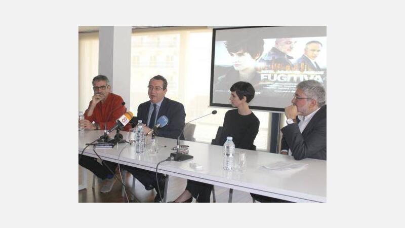 El equipo de ‘Fugitiva’ afirma que Benidorm es “un personaje importantísimo en la serie”