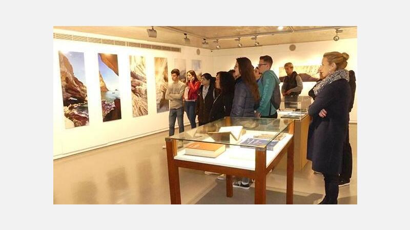 Laboratorio Municipal y Boca del Calvari abren sus puertas a los alumnos del Bernat de Sarrià