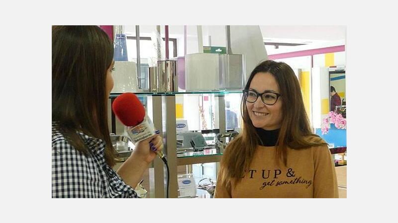 ‘Benidorm fet a mà’ graba los comercios tradicionales de la avenida Beniardà