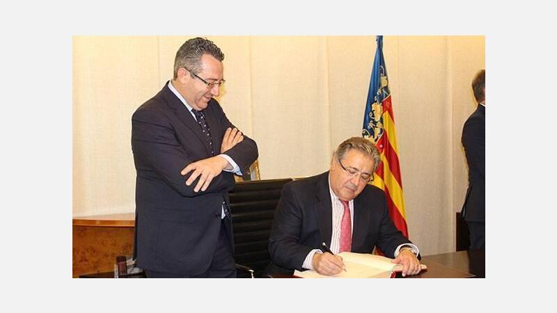 Zoido asegura que la nueva Comisaría es una prioridad para el Gobierno de España