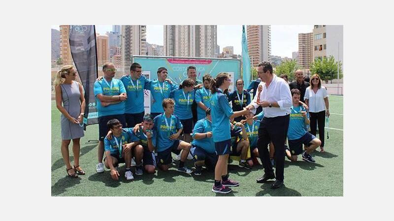 El Newcastle United vence al Valencia CF en la final del torneo Inclusive de la Costa Blanca Cup