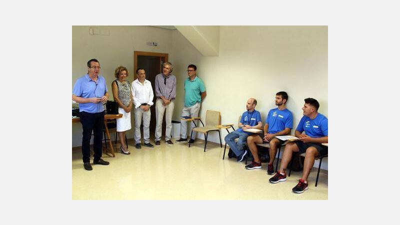 El programa ‘T’Avalem’ forma a 10 jóvenes en paro en animación deportiva para personas con discapacidad