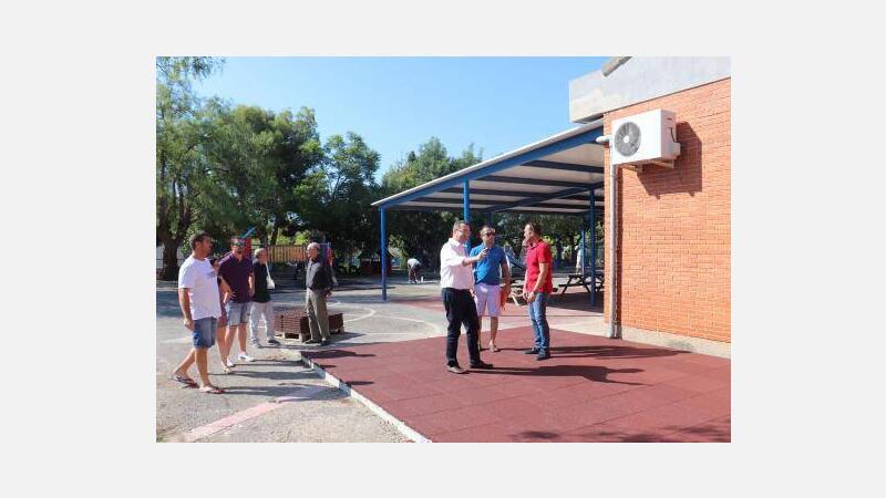 Educación invierte 47.000 euros en adecuar espacios en el colegio Mestre Gaspar para la nueva unidad de P2