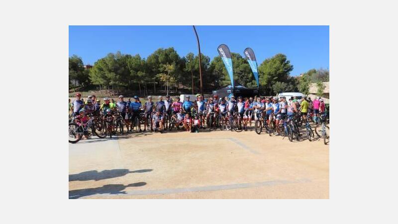 Más de 300 participantes en el XXXV edición del Día de la Bicicleta para fomentar el uso del carril bici