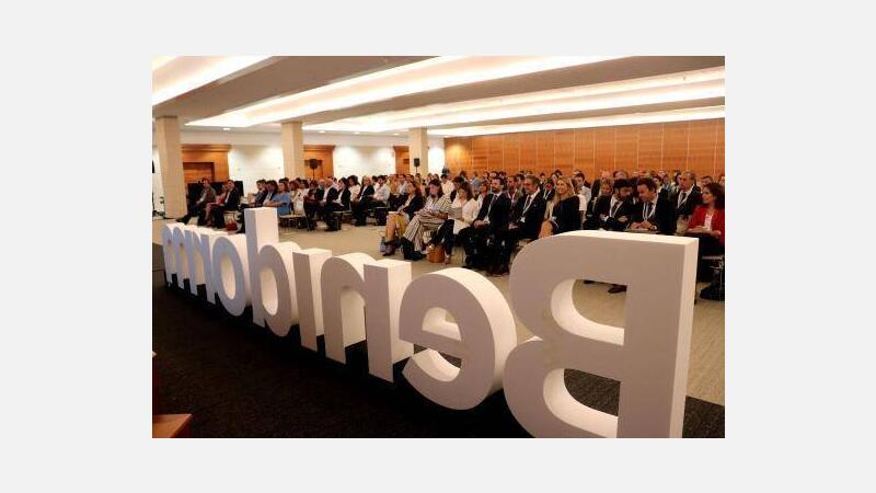 El VIII Pleno de la Red de Iniciativas Urbanas reúne en Benidorm a las ciudades españolas que han recibido fondos para sus EDUSI