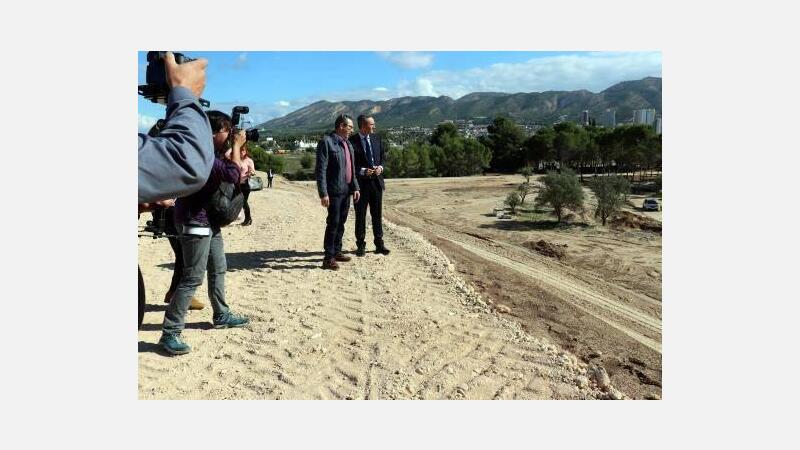 Las mejoras de obra del Parque de la Séquia Mare incrementan la superficie arbórea en más de 200 nuevos ejemplares