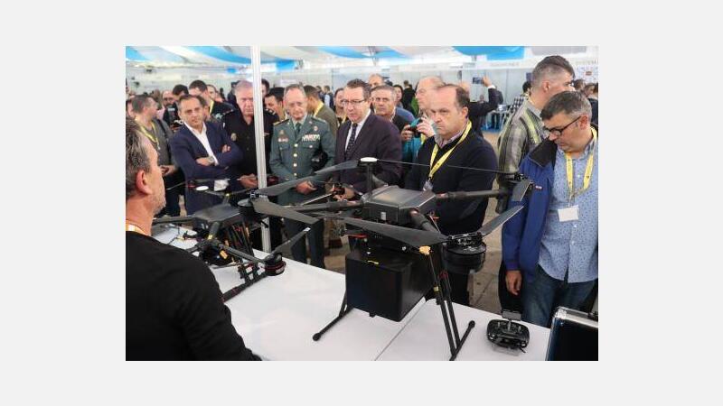 Benidorm reúne a expertos y empresas punteras en el primer encuentro nacional ‘Drones Policiales 2018’