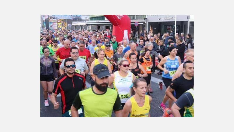 Más de 750 corredores completan los 10K de Benidorm 