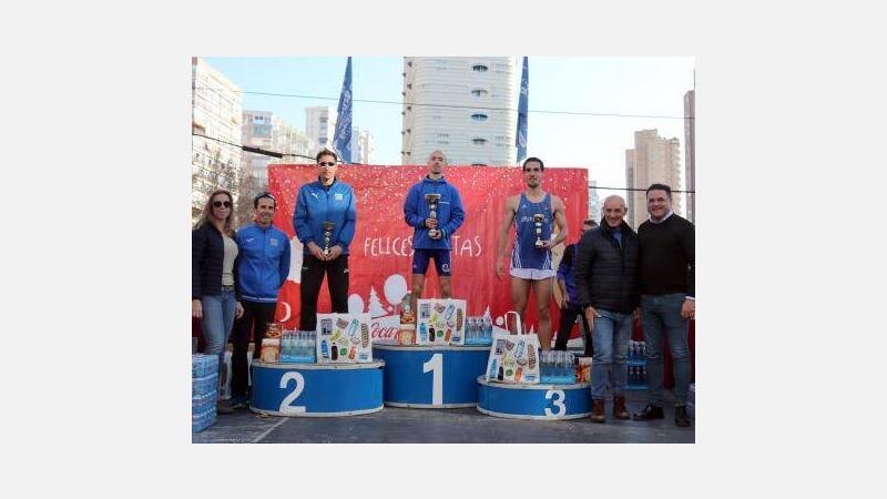 Más de 500 personas despiden el año corriendo la San Silvestre de Benidorm