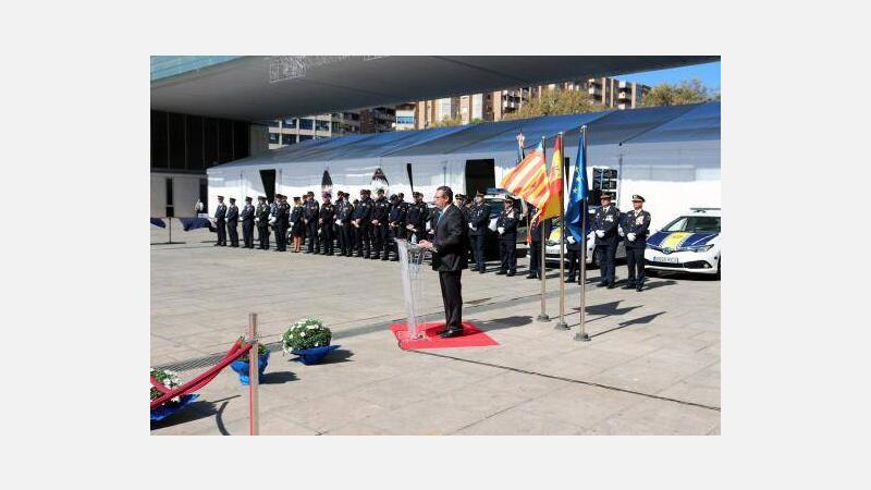 Benidorm homenajea a su Policía Local en su 175 aniversario