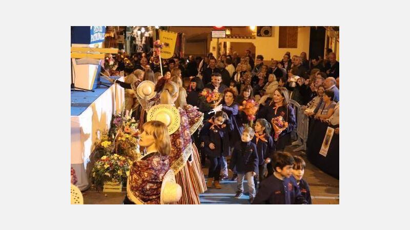 Benidorm ofrenda a su patrona en el 279 aniversario de su llegada a la ciudad