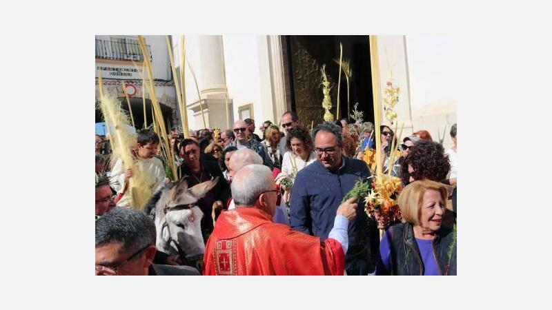 Benidorm celebra la ‘Bendición de la palma’ 