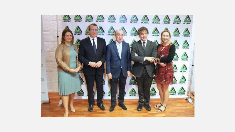 El alcalde destaca el papel de Hosbec “en los proyectos que han colocado a Benidorm en la élite de las ciudades innovadoras”