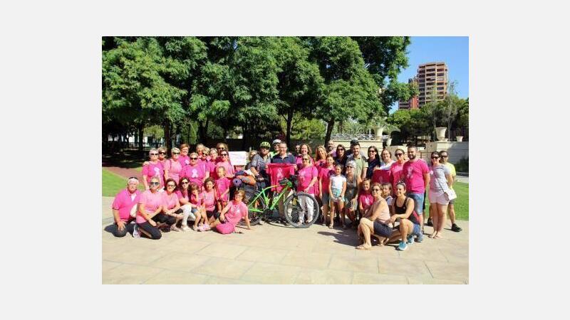 El benidormense Miguel Íñiguez inicia su camino solidario a Santiago en bicicleta para visibilizar la labor de Anémona