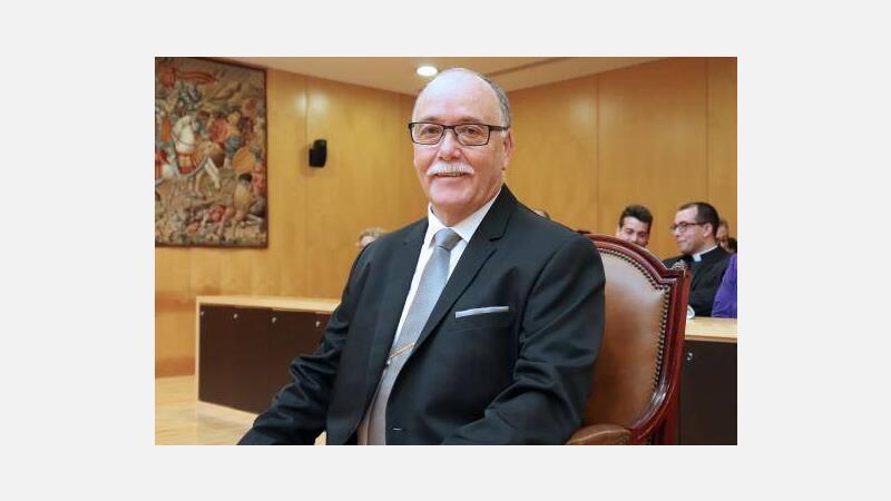 Benidorm entrega el premio ‘Vecino Ejemplar’ 2019 al ex presidente del Club de Atletismo y miembro de Caritas, Jesús Rosillo