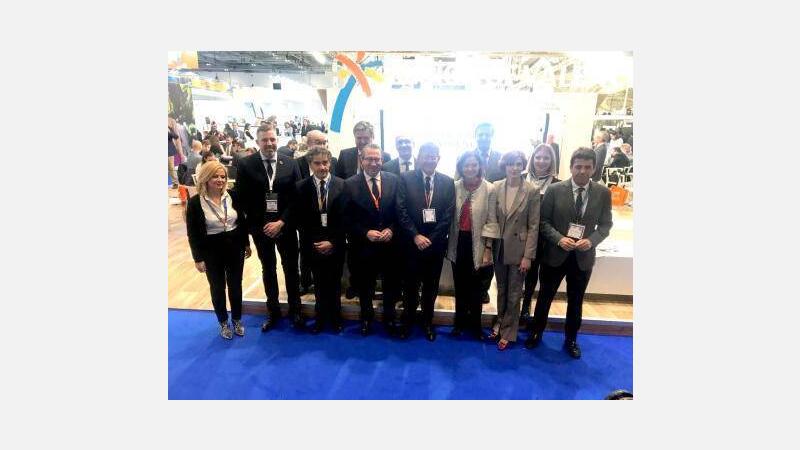Primera jornada en la WTM’19: Benidorm con la ministra de Turismo, con ABTA y Jet2 Holidays
