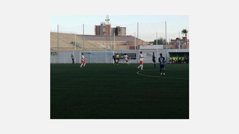 El PSOE reclama mejorar la iluminación y seguridad del campo de fútbol anexo al ‘Guillermo Amor’