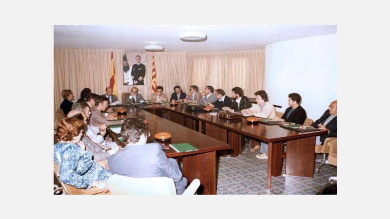 Los alcaldes se preguntan, tras 40 años de Ayuntamientos democráticos, ¿qué ha pasado con la segunda descentralización?