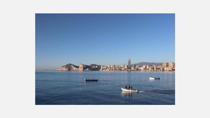 La bahía de Benidorm vive la III Regata de la Liga Suma de Falucho, Autonómico de Fondo para Juveniles y Veteranos