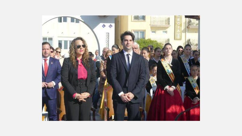 El Castell acoge la conmemoración del XLI aniversario de la Constitución, tras su reapertura