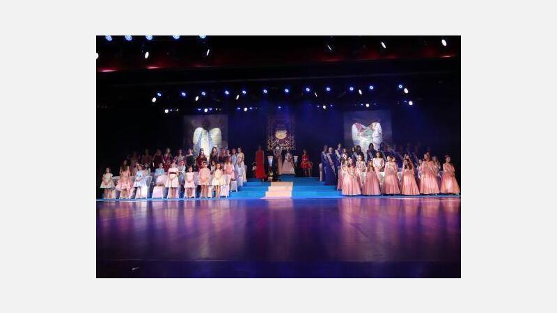 Paula Pérez Berenguer y Sofia Fuster Manchón son elegidas nuevas reinas de les Festes Majors Patronals 2020 de Benidorm