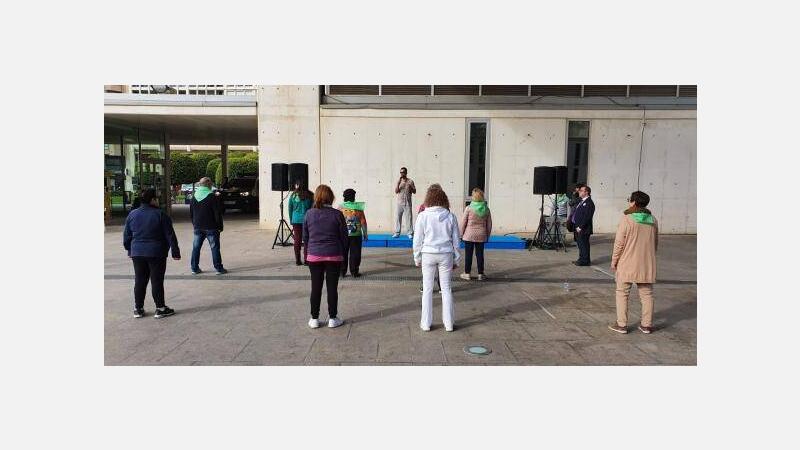 Benidorm conmemora con Aerbeco el Día Mundial de las Enfermedades Raras