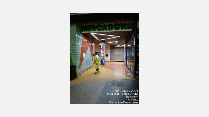 Benidorm pone en marcha una brigada especial de limpieza y desinfección en lugares estratégicos