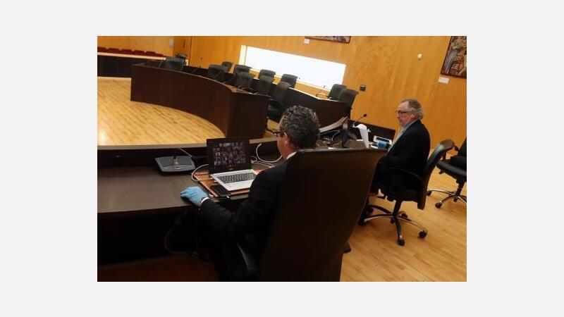 El pleno de Benidorm apoya a Hosbec y la AMT al pedir un Plan Especial de Protección del Sector Turístico por la crisis de la COVID 19