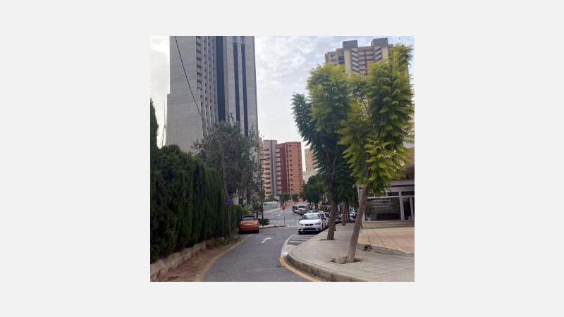 Benidorm mejora la accesibilidad y la seguridad vial en cuatro puntos de La Cala
