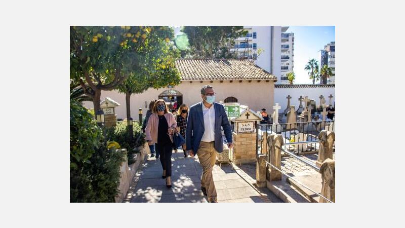 Los cementerios de Benidorm, preparados para la festividad de Todos los Santos