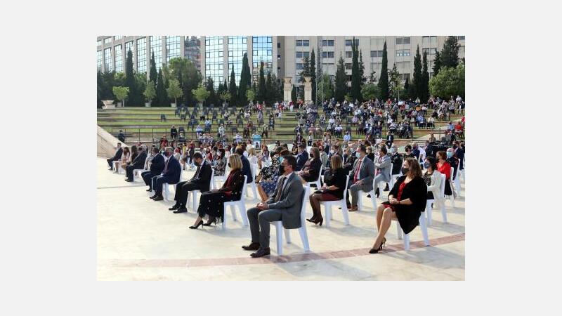Benidorm honra a Sant Jaume con una misa mayor en el parque de l’Aigüera