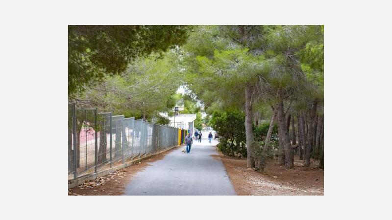 Benidorm diseña sus senderos de montaña y BTT a través de 42 caminos del Moralet