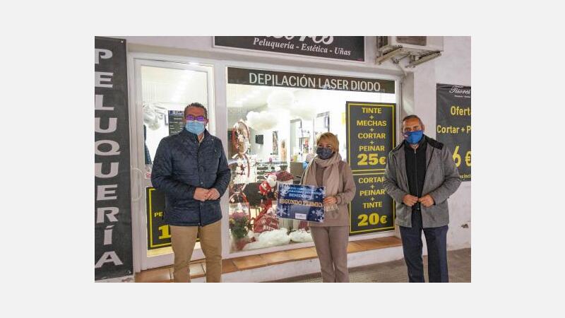 A Cookie Shop, Tisores Estilistas y Globos a la carta consiguen los tres premios del XXVII Concurso de Escaparatismo Navideño