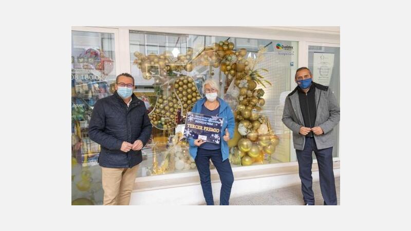 A Cookie Shop, Tisores Estilistas y Globos a la carta consiguen los tres premios del XXVII Concurso de Escaparatismo Navideño