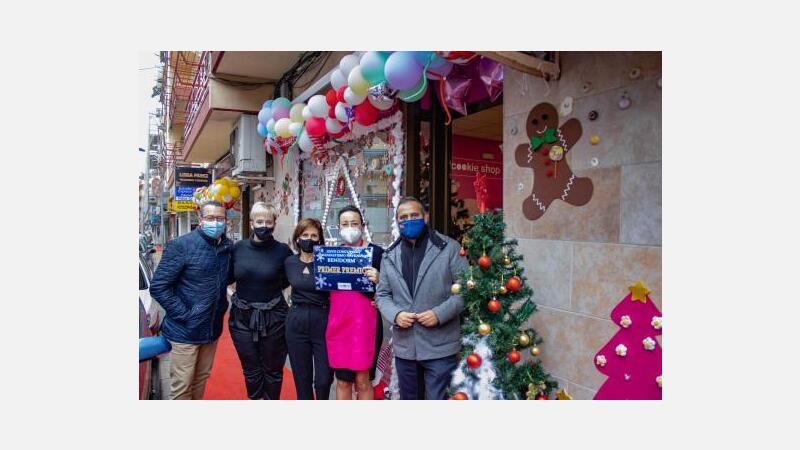 A Cookie Shop, Tisores Estilistas y Globos a la carta consiguen los tres premios del XXVII Concurso de Escaparatismo Navideño