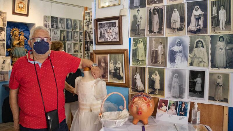 ‘Xiquets i xiquetes de comunió’, 130 años de la historia de Benidorm 