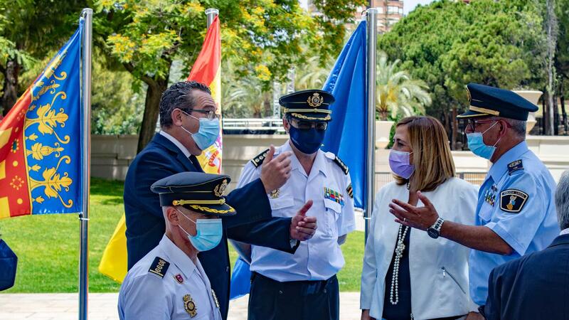 Toni Pérez destaca "el clar compromís de fer més segura i plena" la vida de residents i turistes per part de la Policia Nacional